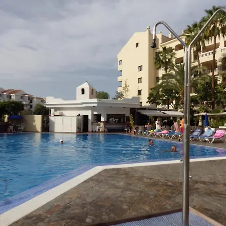 Apartament 1 Bed Castle Harbour Apt With Pool View C120