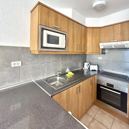 Apartment 1 Bed Castle Harbour Apt With Pool View C120