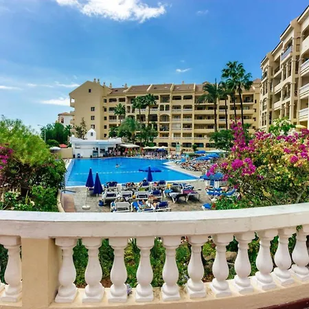 1 Bed Castle Harbour Apt With Pool View C120 Apartment *